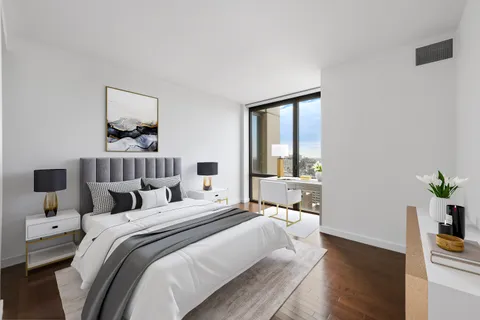 $2,650,000 | 101 West 24th Street, Unit 29B | Chelsea