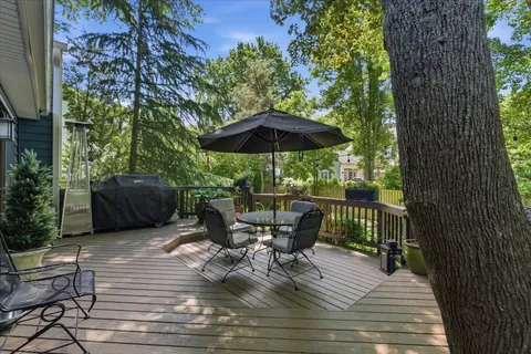 Contact Agent | 2507 Toron Court, Alexandria, VA 22306