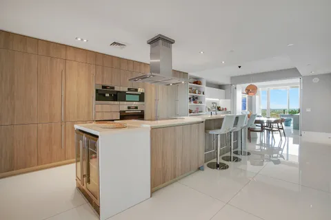 $11,500,000 | 350 Ocean Drive, Unit 1202N, Key Biscayne, FL 33149