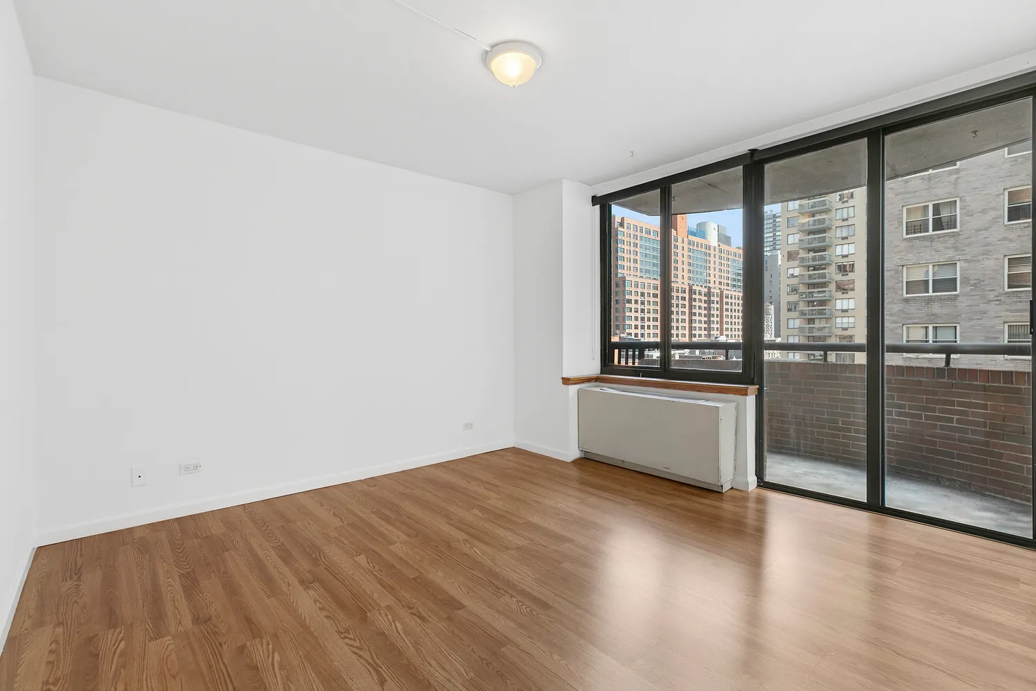 $1,150,000 | 157 East 32nd Street, Unit 8B | Kips Bay