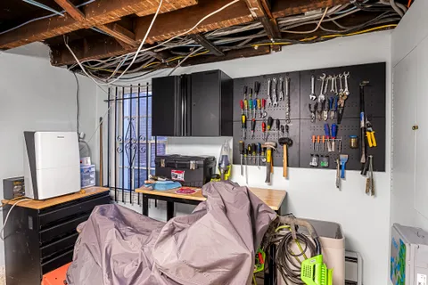 Contact Agent | 16 West Read Street, Baltimore, MD 21201