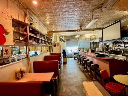 $3,400,000 | 221 Nassau Avenue | Greenpoint