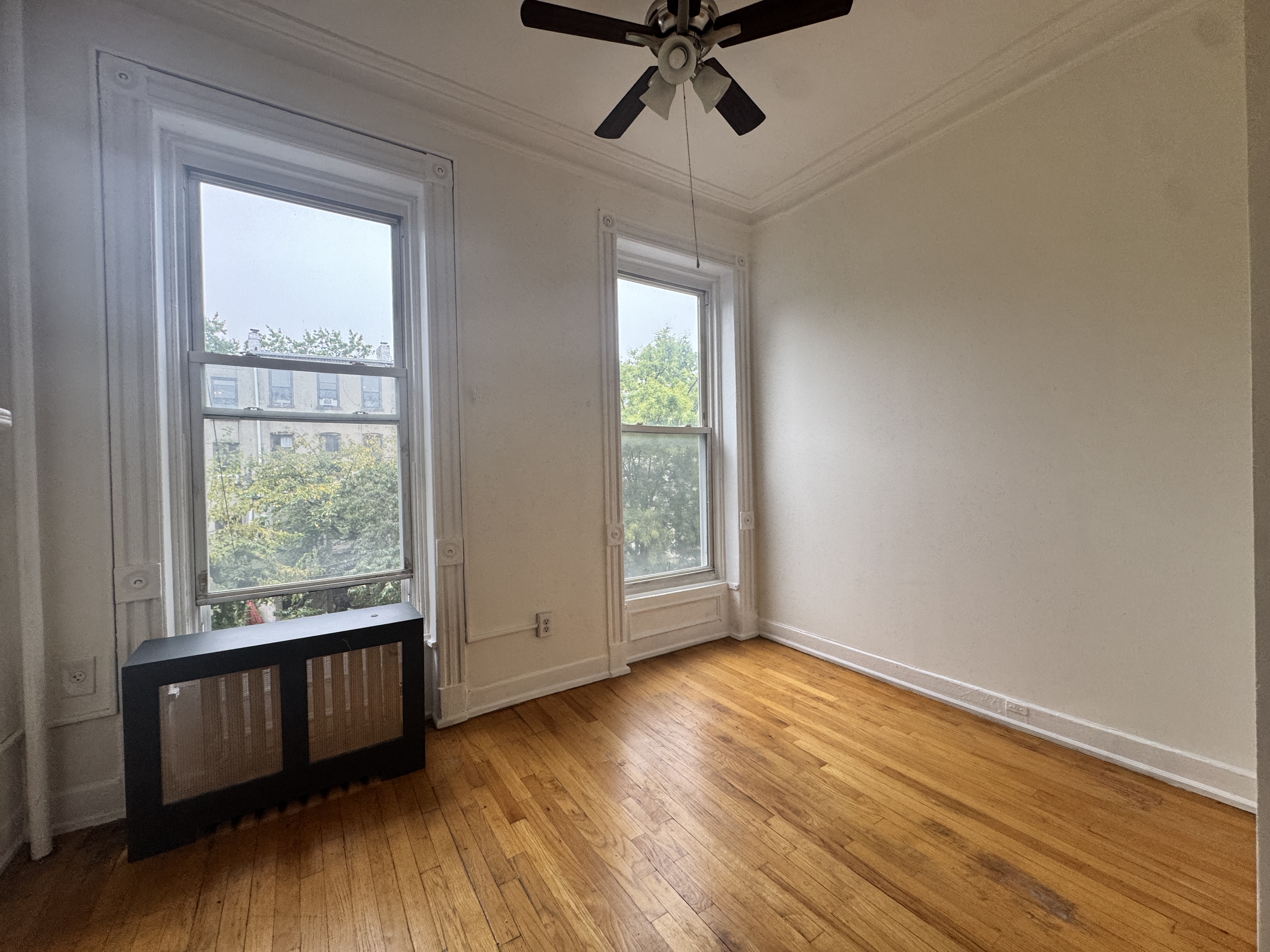 154 Halsey Street, Unit Undisclosed Brooklyn, NY 11216 - Photo 5 of 9 Gallery Image 5