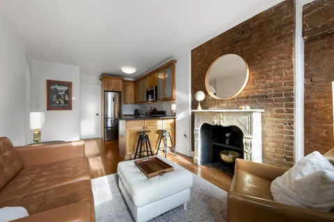 $759,000 | 504 East 6th Street, Unit 5 | East Village