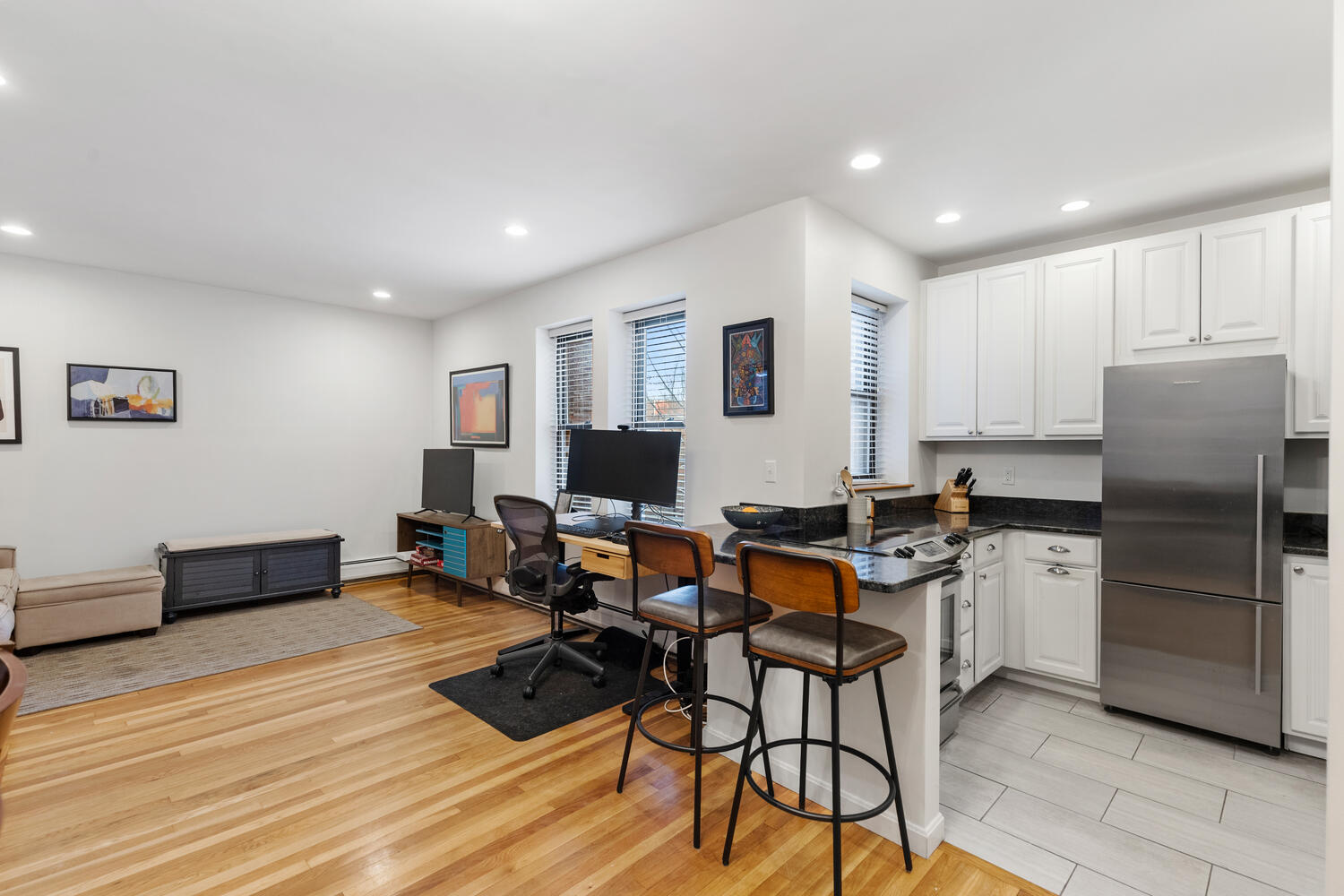 43 Anderson Street, Unit 2 Boston, MA 02114 - Photo 4 of 20