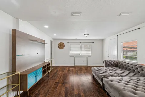 $330,000 | 1202 East Annie Street, Tampa, FL 33612