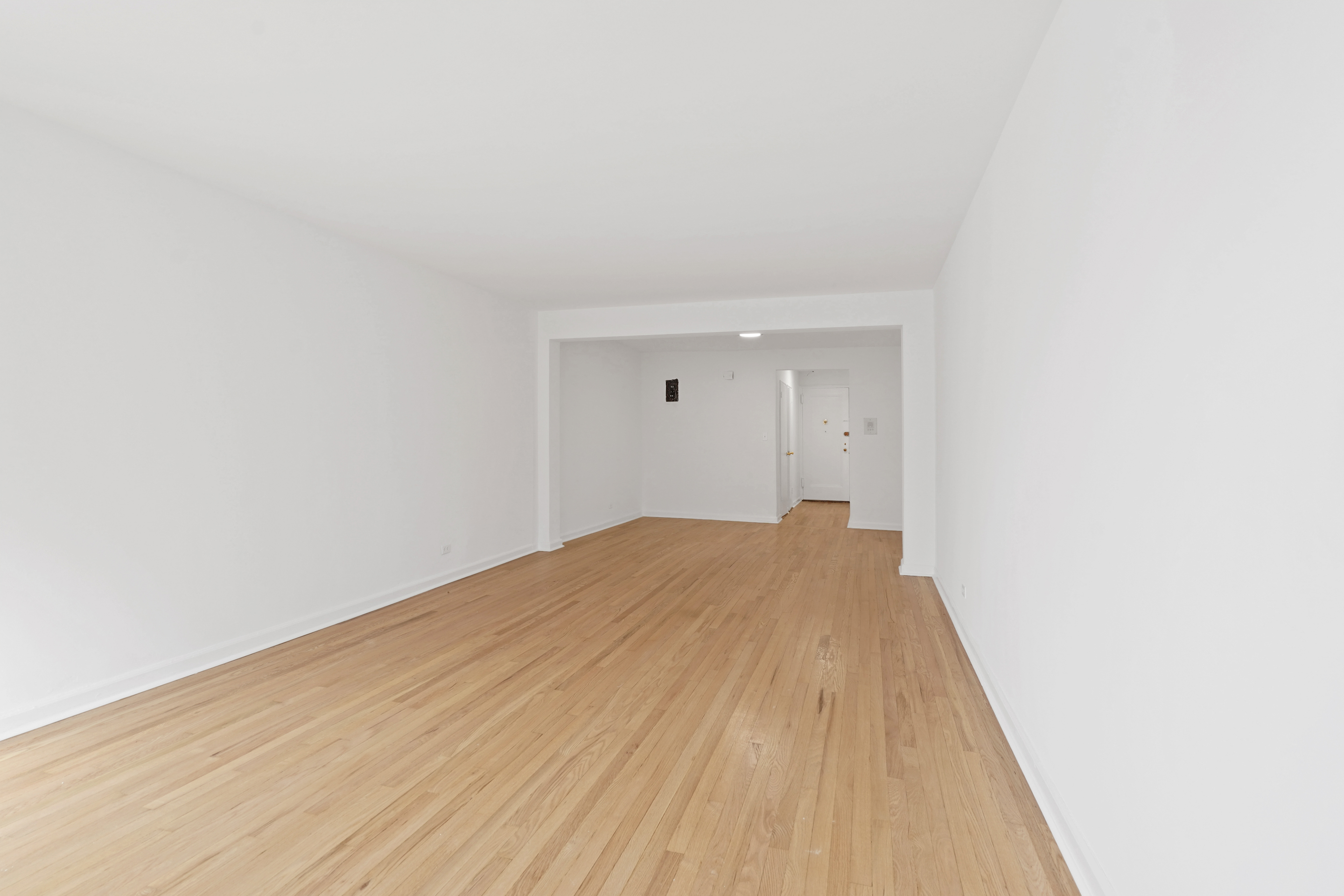 445 West 240th Street, Unit 3A Bronx, NY 10463 - Photo 5 of 36 Gallery Image 5