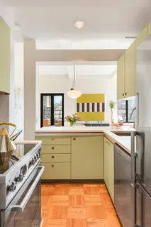 $2,400,000 | 160 Columbia Heights, Unit 10F | Brooklyn Heights