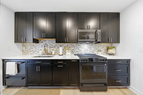 $475,000 | 6101 Edsall Road, Unit 1805, Alexandria, VA 22304