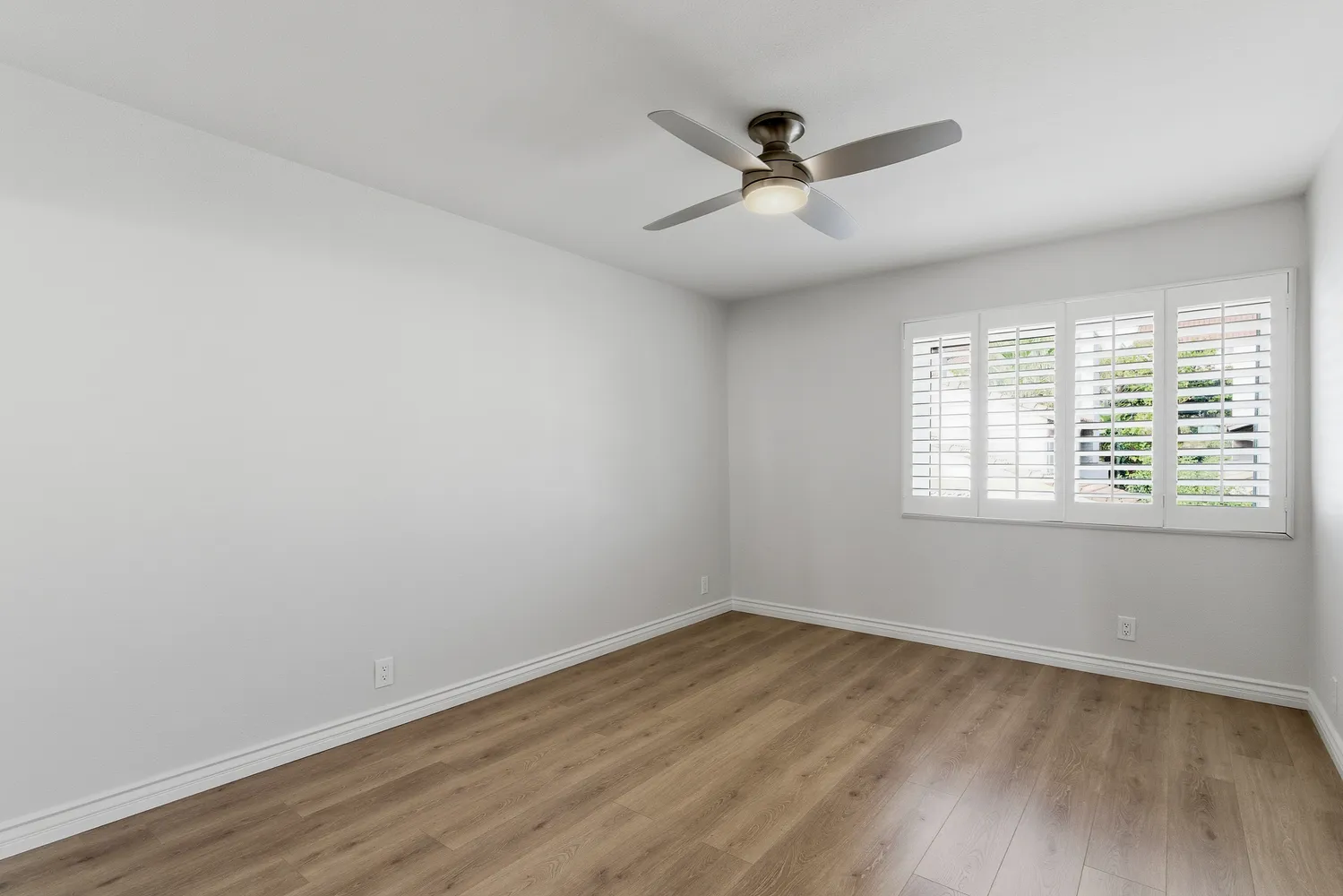 $819,000 | 19237 Index Street, Unit 4, Porter Ranch, CA 91326