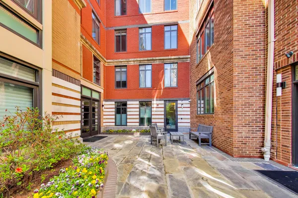 $440,000 | 2818 Connecticut Avenue Northwest, Unit 14, Washington, DC 20008