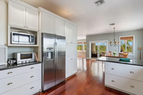 $1,689,000 | 365 Loeb Avenue, Key Largo, FL 33037