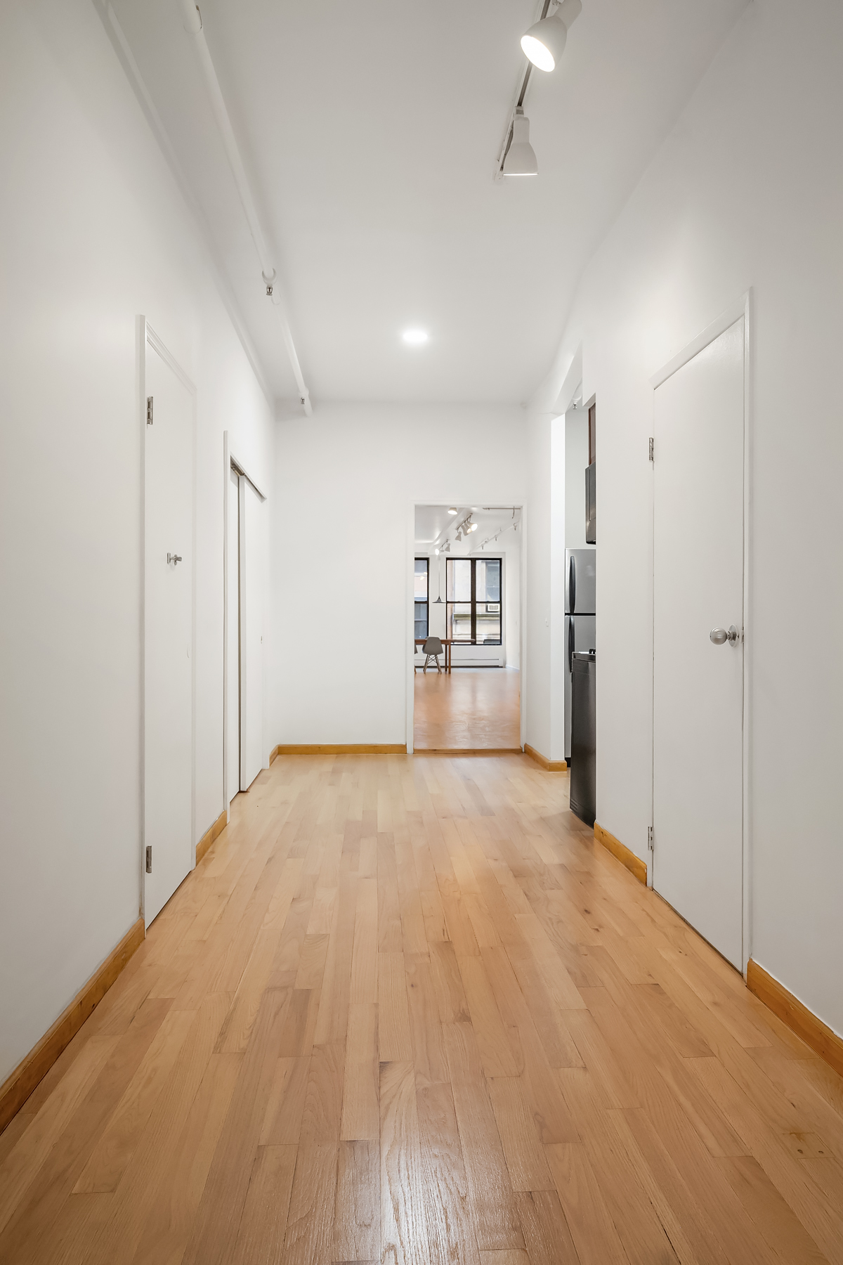 113 West 27th Street, Unit 3 Manhattan, NY 10001 - Photo 6 of 11