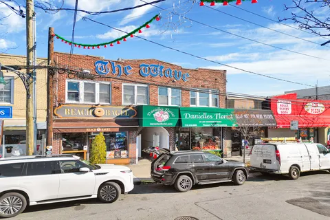 $2,000,000 | 142-15 Newport Avenue | Neponsit