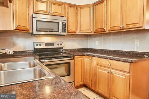 $3,800 | 5719 6th Street North, Arlington, VA 22205