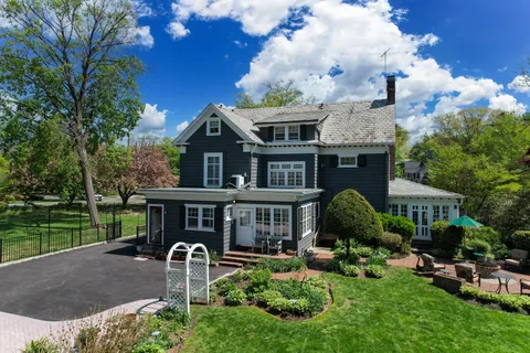 $950,000 | Address Upon Request, Plainfield, NJ 07060