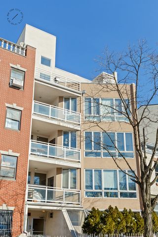 $690,000 | 245 16th Street, Unit 1 | Park Slope