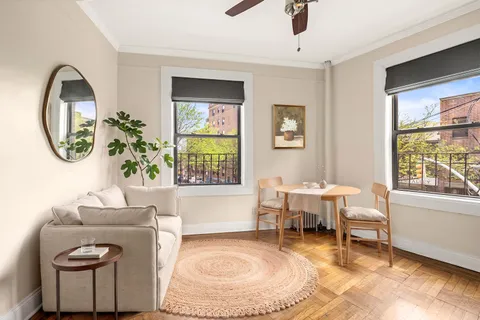 $500,000 | 400 Lincoln Place, Unit 2B | Prospect Heights