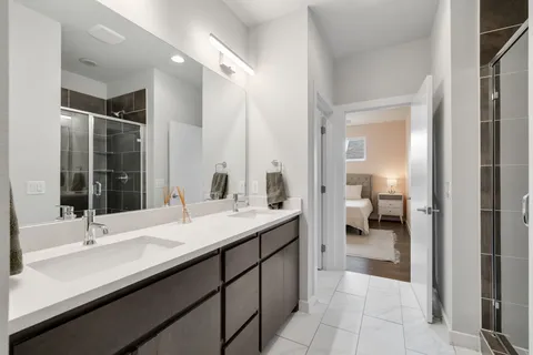 $575,000 | 6542 East Lovers Lane, Dallas, TX 75214