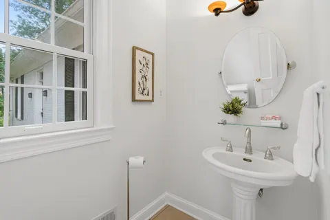 Contact Agent | 6613 Bradley Boulevard, Bethesda, MD 20817