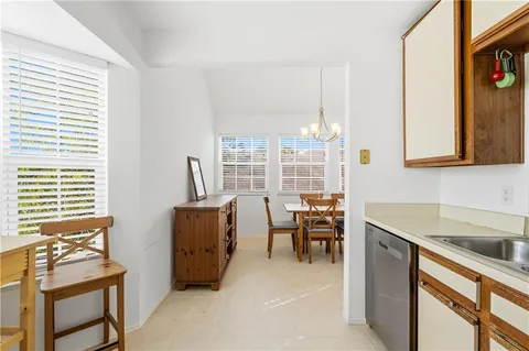 $179,900 | 1960 Westminster Circle, Unit 2, Vero Beach, FL 32966