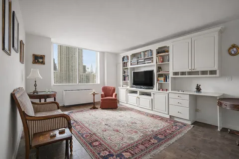 $1,650,000 | 515 East 79th Street, Unit 15A | Upper East Side