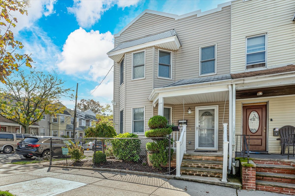 79-32 60th Lane Queens, NY 11385 - Photo 26 of 26