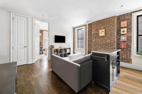 $6,250 | 170 West 83rd Street, Unit 2W | Upper West Side