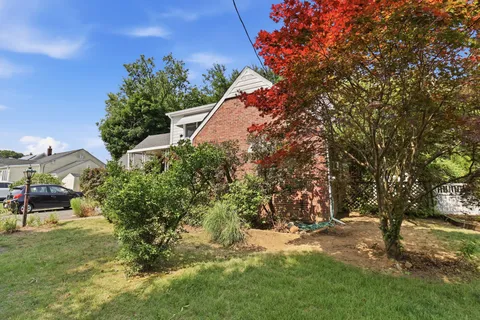 $749,000 | 0-22 Saddle River Road, Fair Lawn, NJ 07410