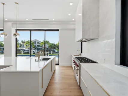 $5,995,000 | 2 Sunset Lane, Lauderdale-by-the-Sea, FL 33062