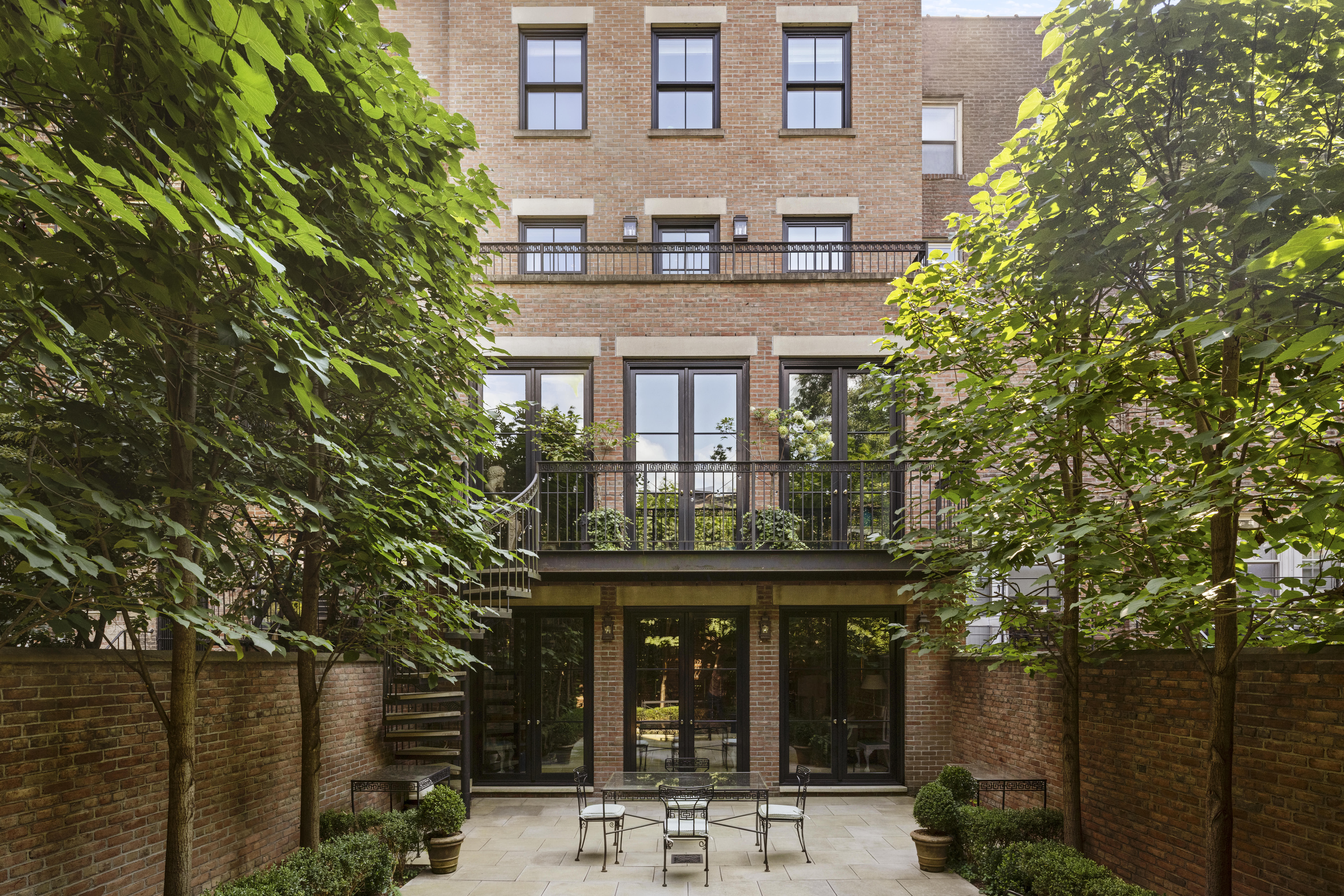 333 West 20th Street Manhattan, NY 10011 - Photo 12 of 37 Gallery Image 12