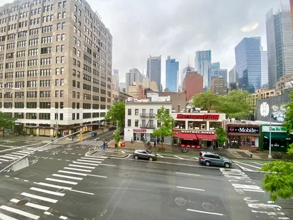 $3,000 | 619 9th Avenue, Unit 3E | Hell's Kitchen