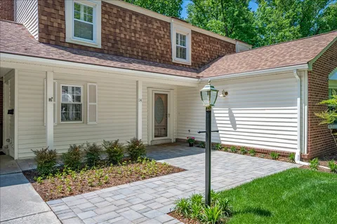 Contact Agent | 14 South Duke Street, Rockville, MD 20850
