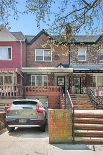$850,000 | 62 East 92nd Street | Brownsville