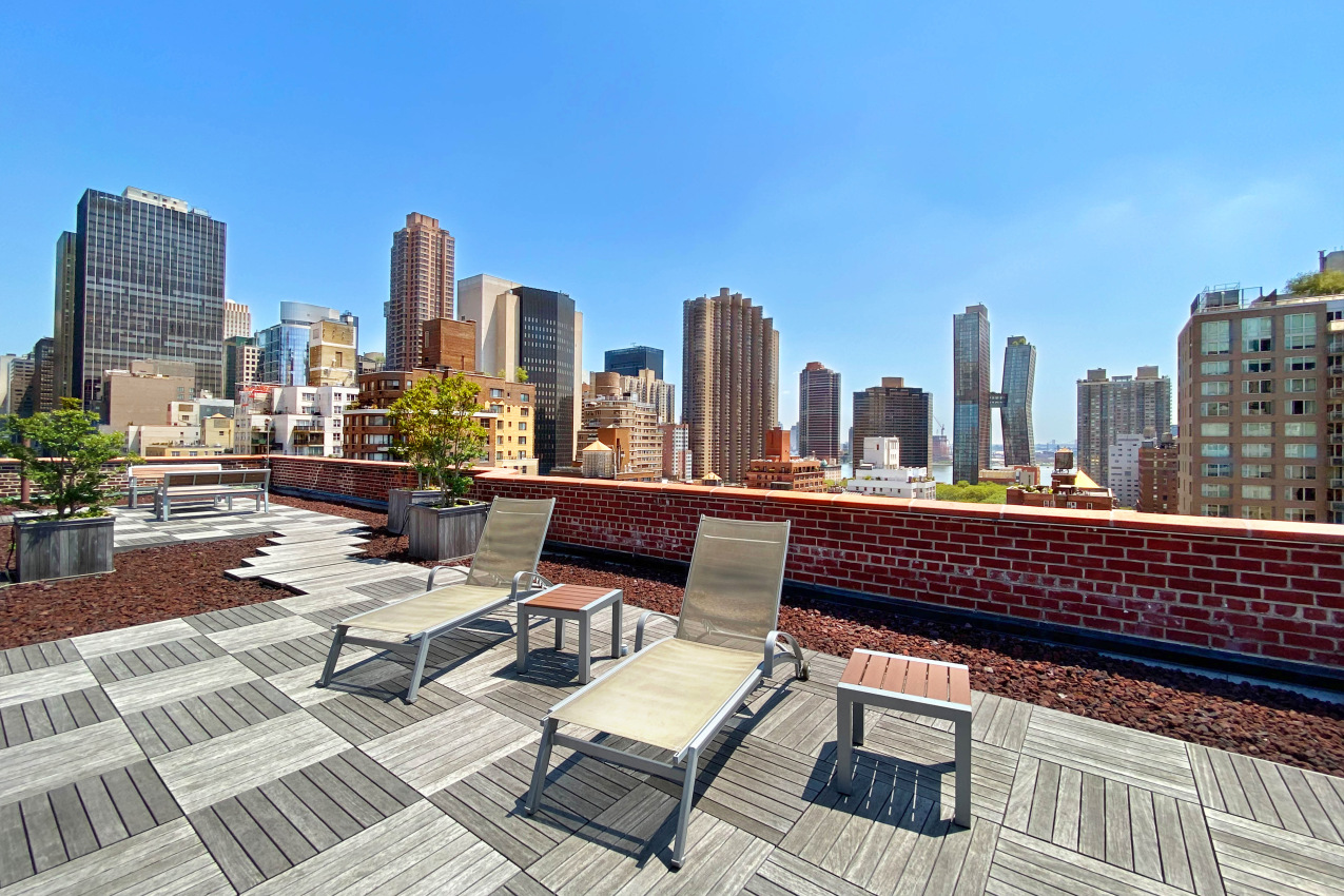 166 East 35th Street, Unit 5C Manhattan, NY 10016 - Photo 13 of 16 a view of a balcony with city view