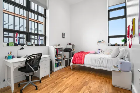 $3,150,000 | 360 Furman Street, Unit 740 | Brooklyn Heights
