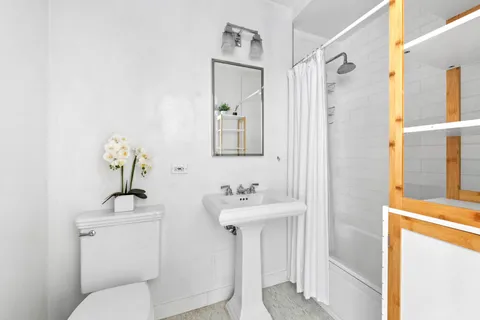 $565,000 | 230 Riverside Drive, Unit 12J | Upper West Side