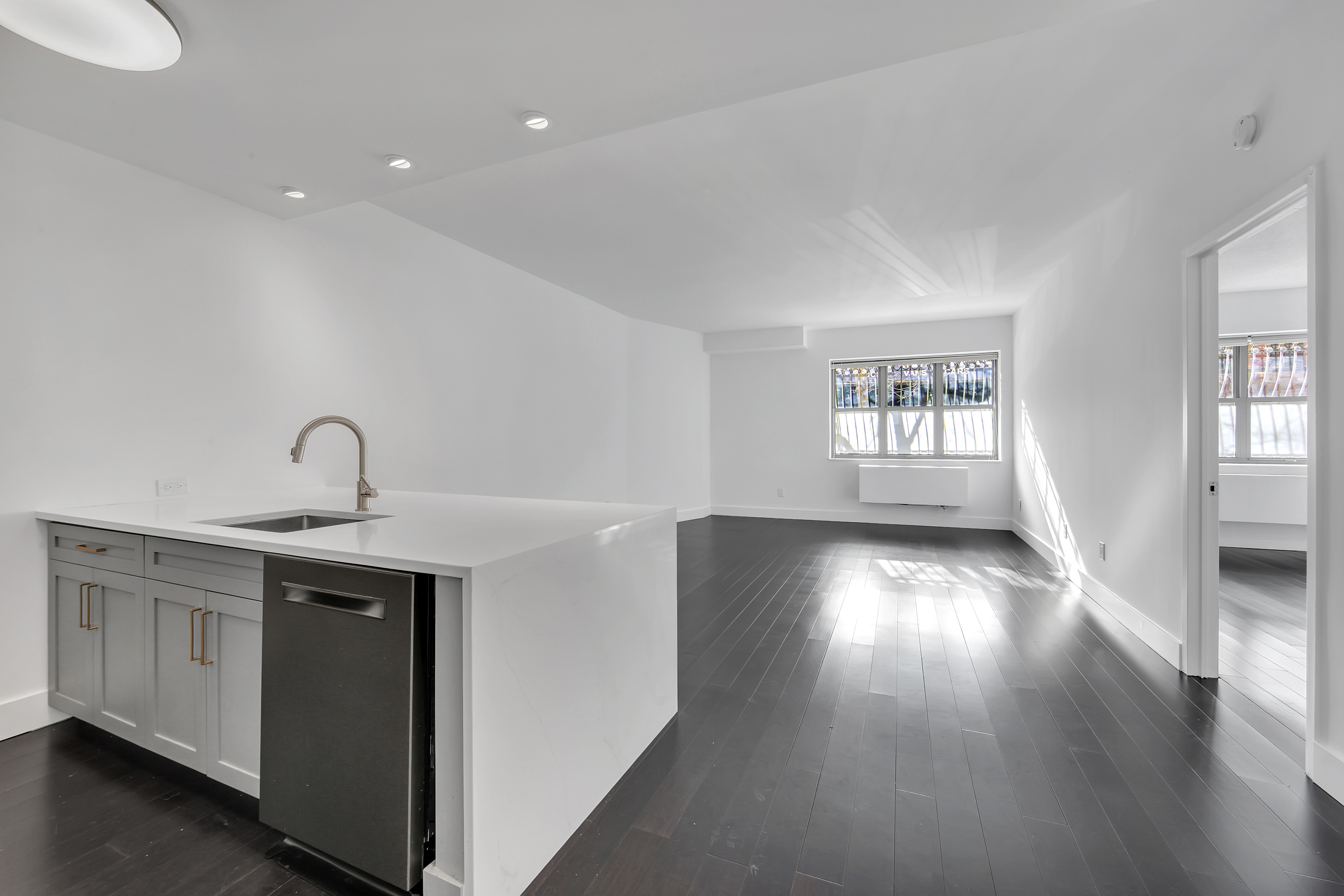 516 West 47th Street, Unit S1B Manhattan, NY 10036 - Photo 3 of 16
