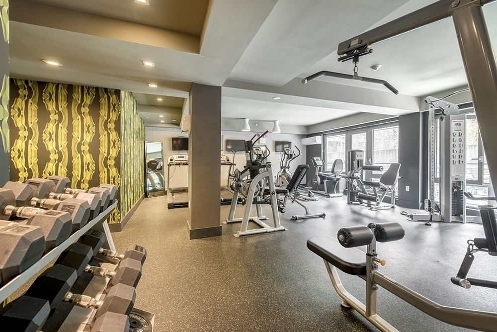 500 Sterling Place, Unit 3H Brooklyn, NY 11238 - Photo 12 of 12 a room with lots of table and chairs