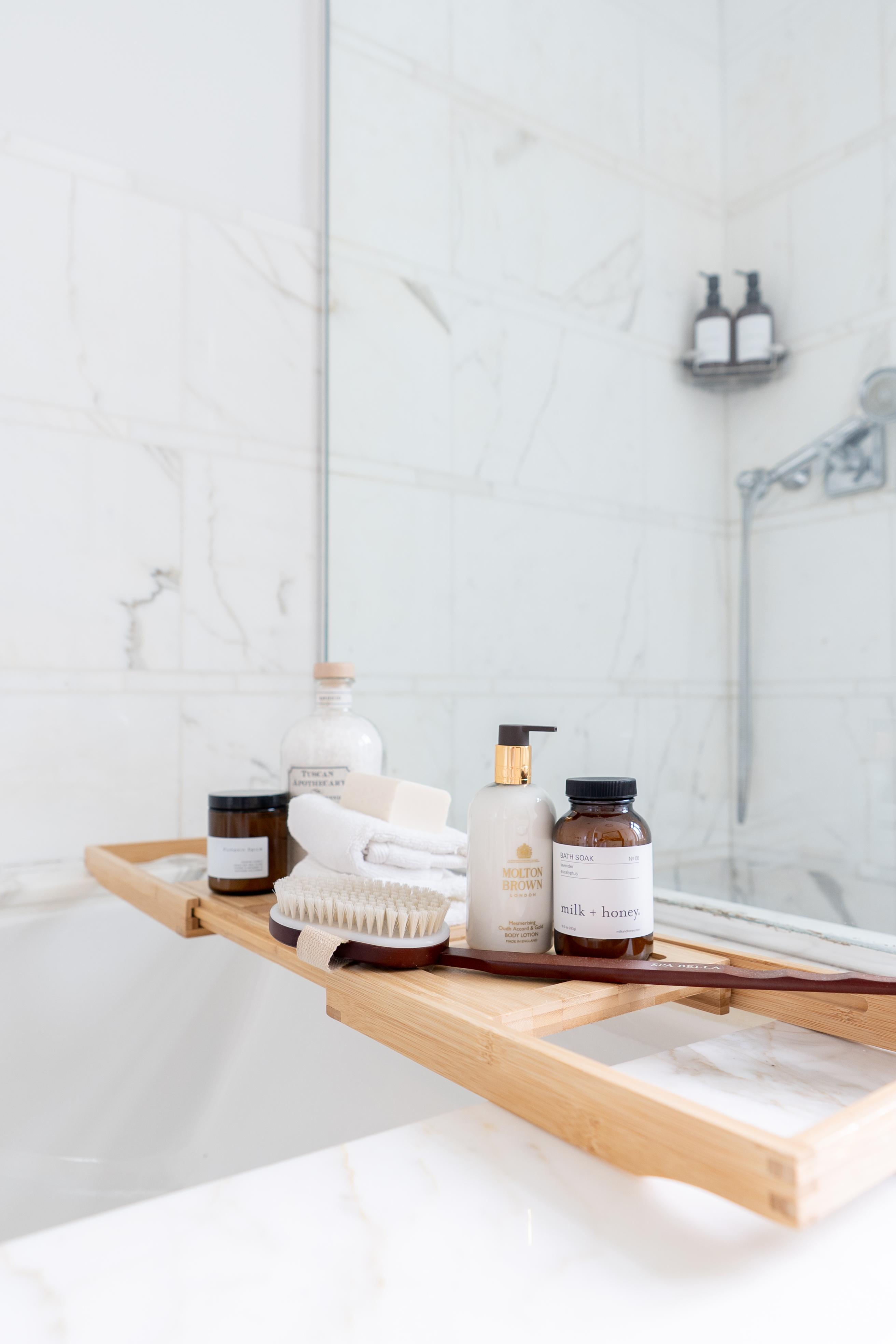 205 East 85th Street, Unit G10 Manhattan, NY 10028 - Photo 15 of 27 a living room with furniture