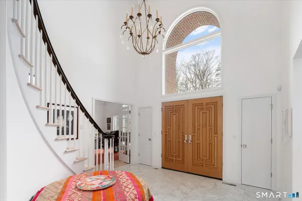 $2,495,000 | 215 South Lake Drive, Stamford, CT 06903