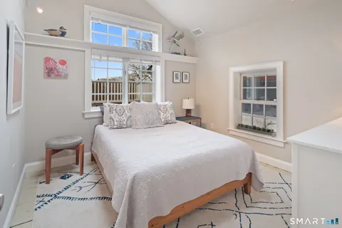 $2,698,000 | 135 Comstock Hill Road, New Canaan, CT 06840