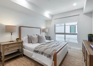 $5,500 | 1303 South Orange Drive, Unit 3BED 2BATH, Los Angeles, CA 90019