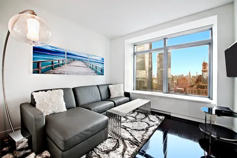 $1,490,000 | 123 Washington Street, Unit 38B | Financial District