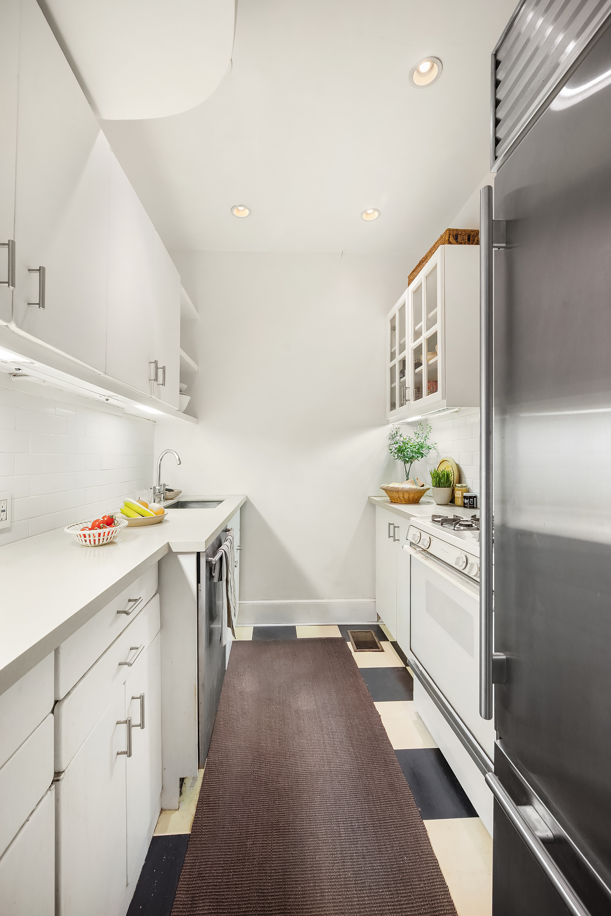 64 East 80th Street Manhattan, NY 10075 - Photo 10 of 14