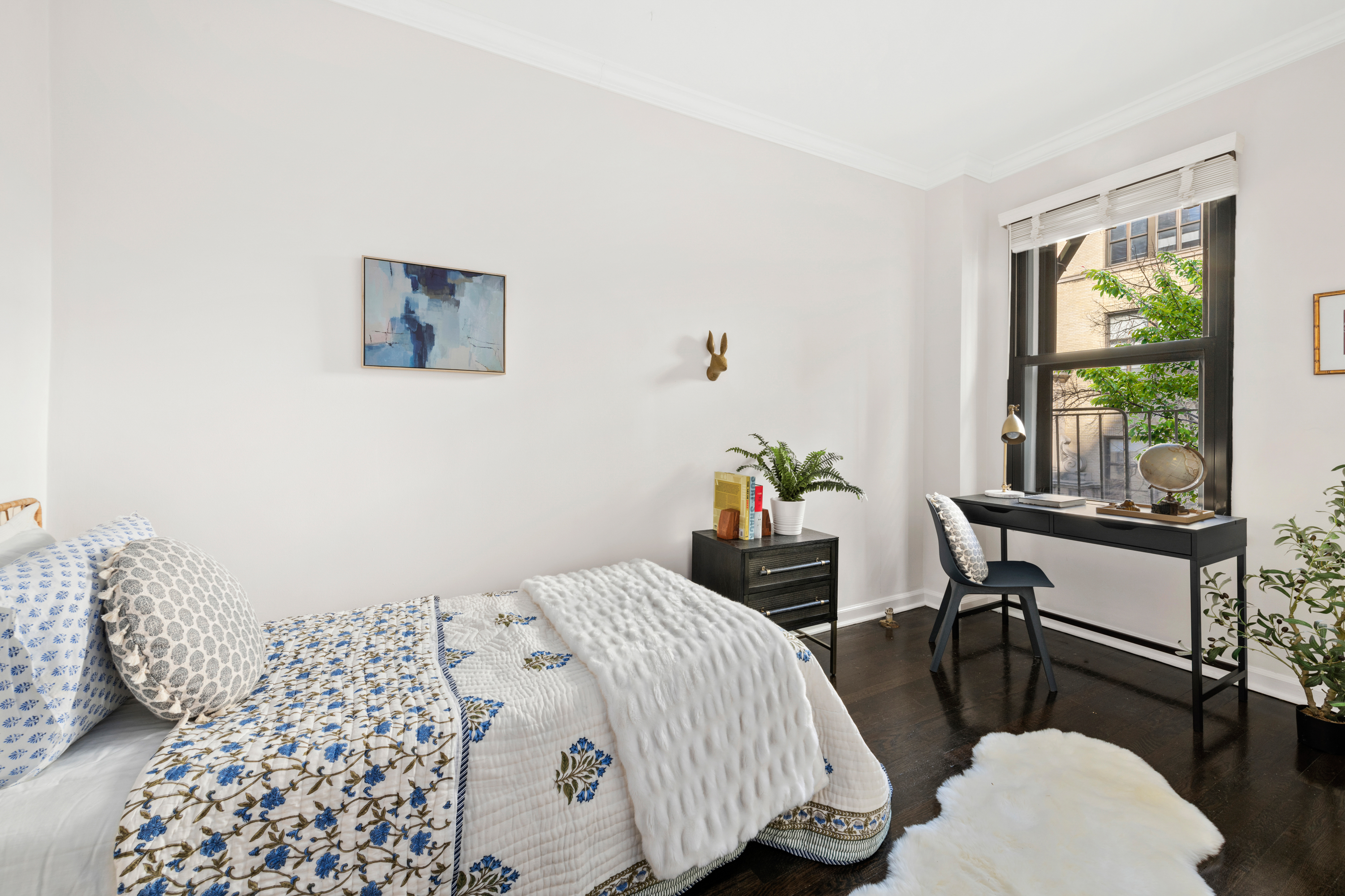 188 East 75th Street, Unit 4CD Manhattan, NY 10021 - Photo 6 of 11