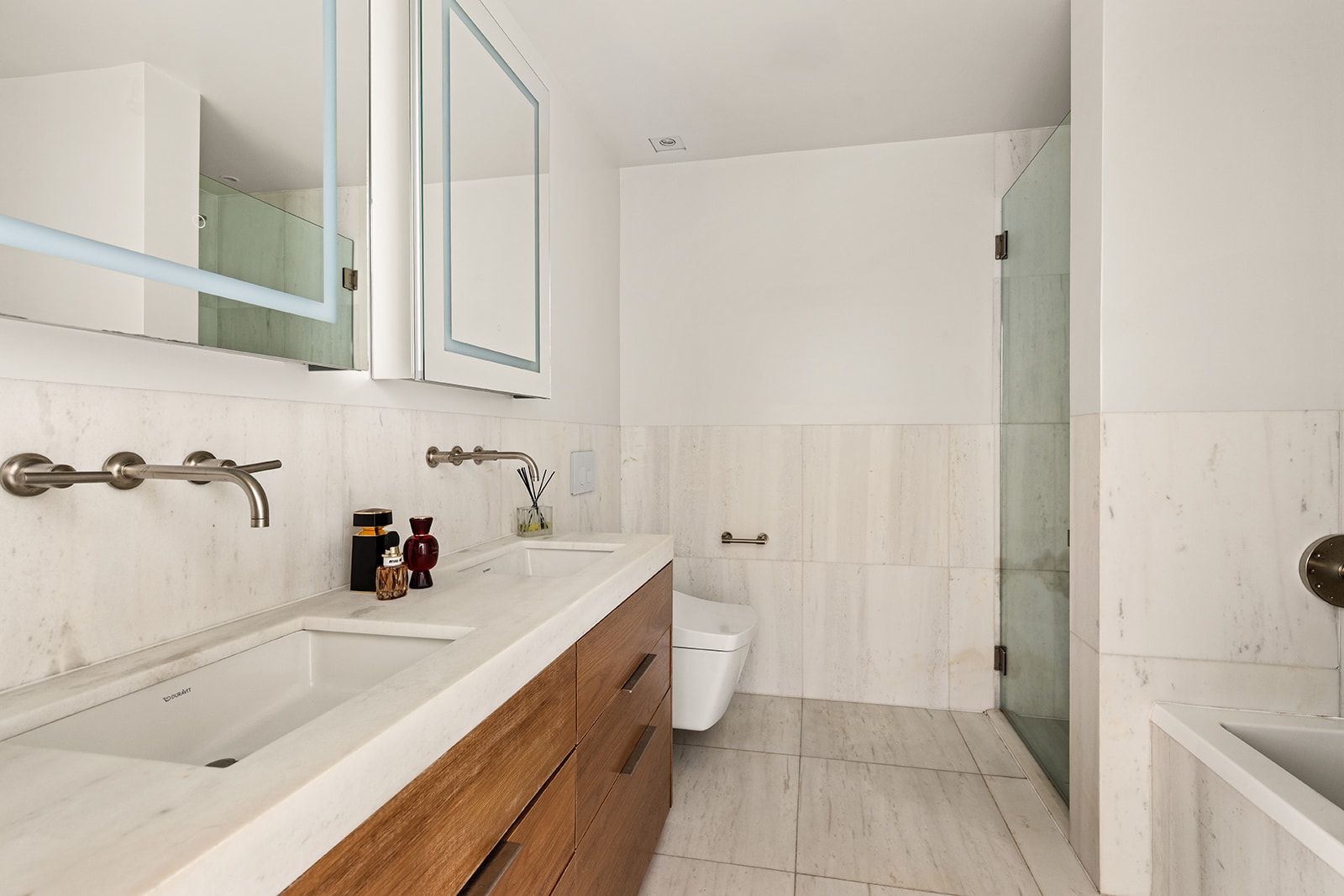 101 Wall Street, Unit 22A Manhattan, NY 10005 - Photo 8 of 19 Gallery Image 8