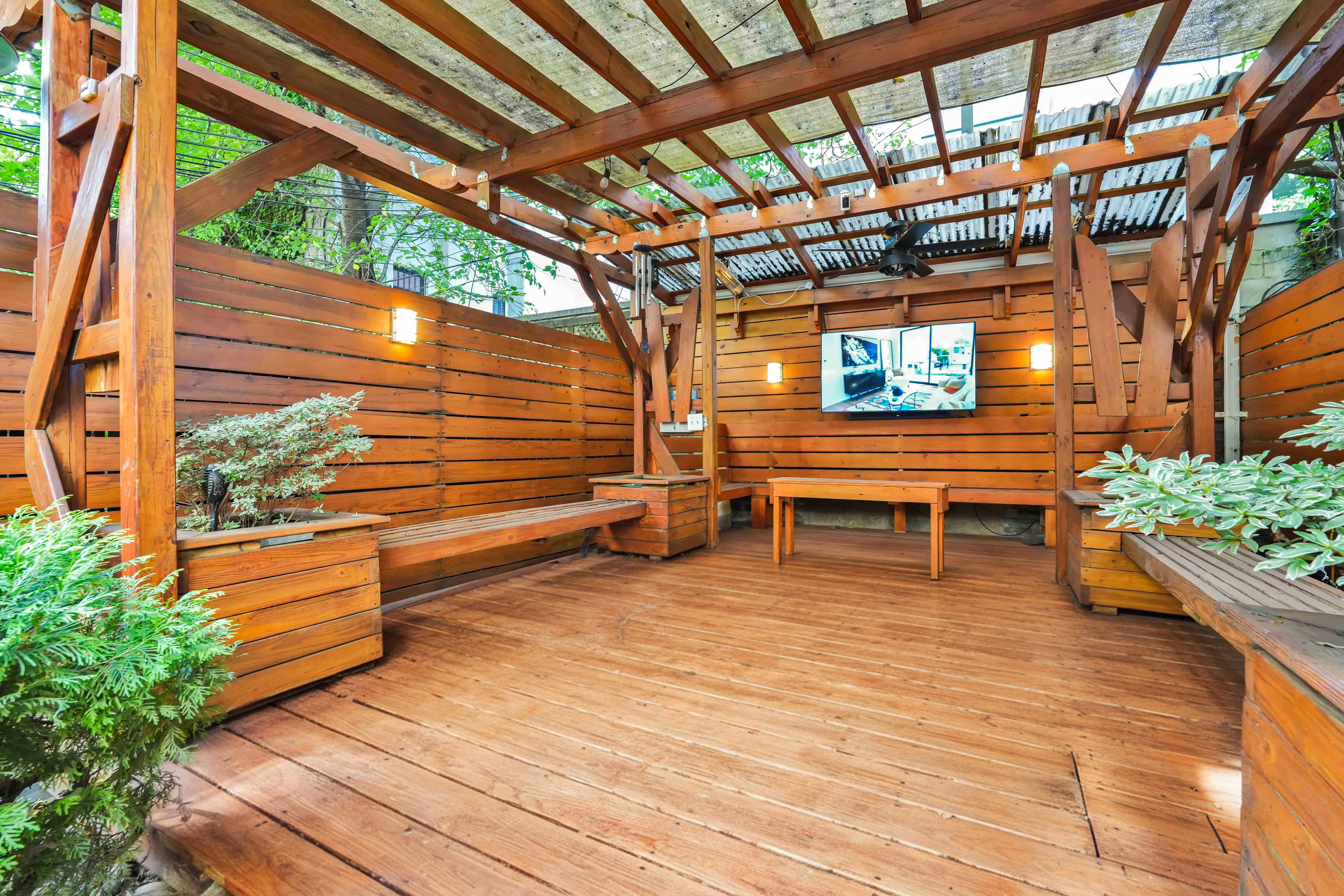 288 St James Place, Unit TRIPLEX Brooklyn, NY 11238 - Photo 9 of 25 a view of outdoor seating area