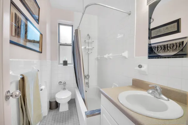 $900,000 | 120 Bennett Avenue, Unit 2MN | Hudson Heights