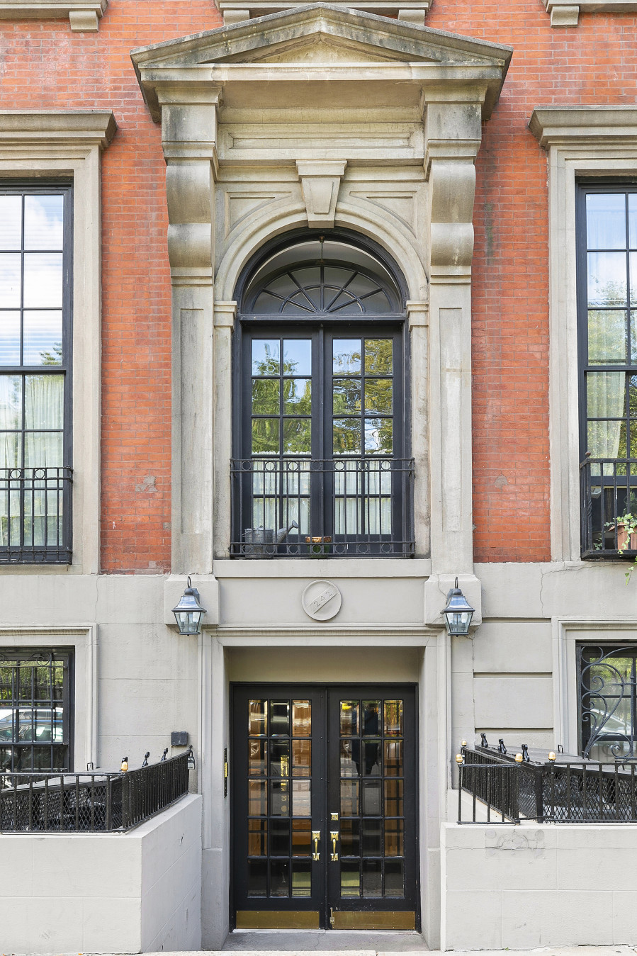 242 East 15th Street, Unit 1 Manhattan, NY 10003 - Photo 16 of 17